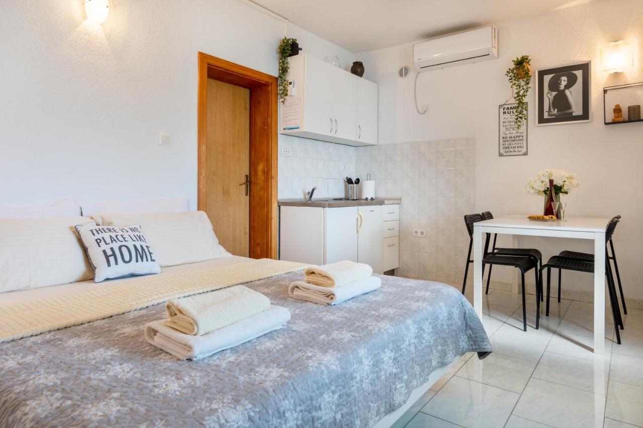 Angela & Marco'S Apartments Неум Экстерьер фото
